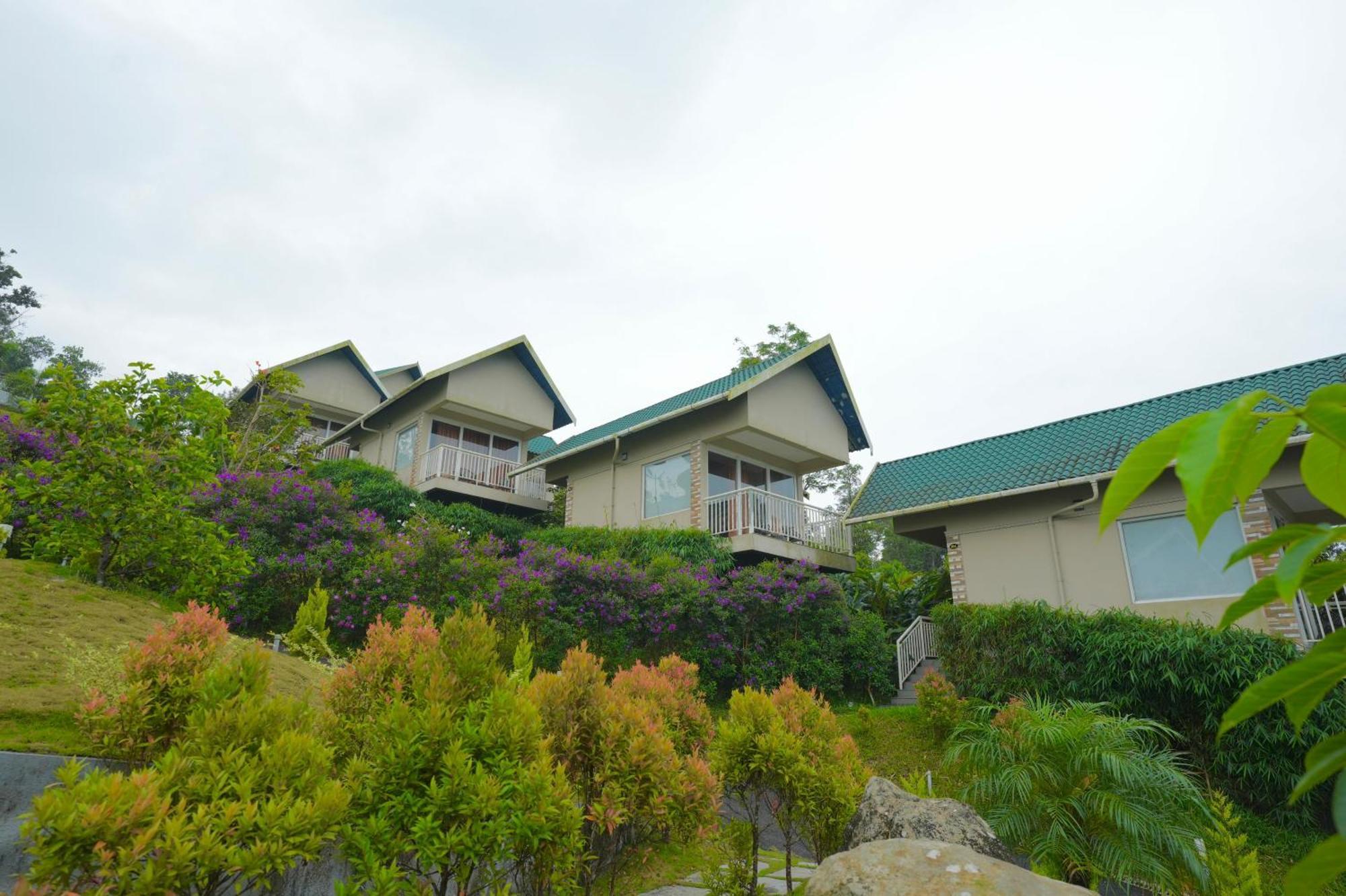 Aveda Munnar Mountains And Mist Hotel Exterior foto