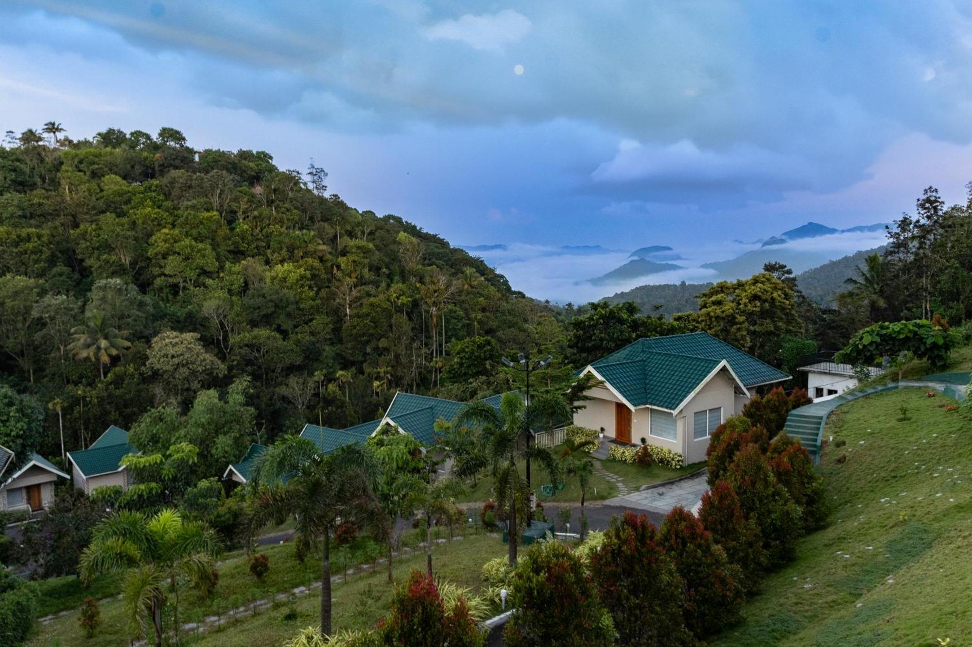 Aveda Munnar Mountains And Mist Hotel Exterior foto